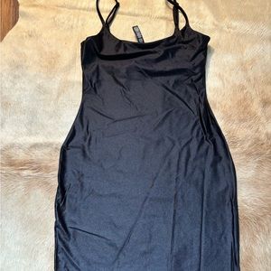 Skims slip dress (shiny black) size large! Built in bra